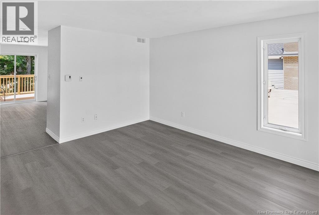 32 Milroth Avenue - 7