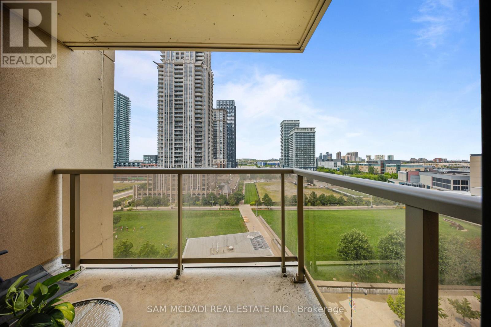 #1107 350 PRINCESS ROYAL DRIVE - Image 26