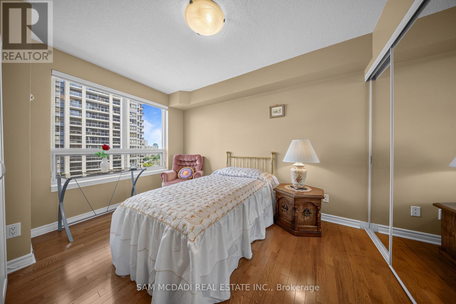 #1107 350 PRINCESS ROYAL DRIVE - Image 31