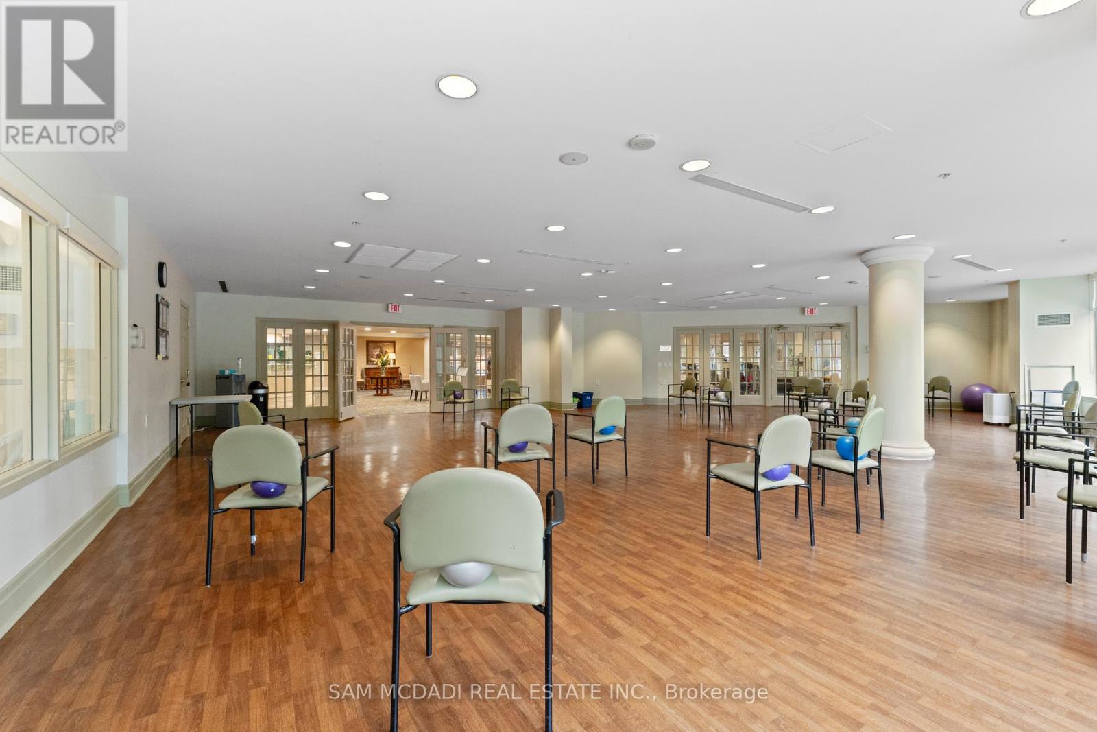 #1107 350 PRINCESS ROYAL DRIVE - Image 40
