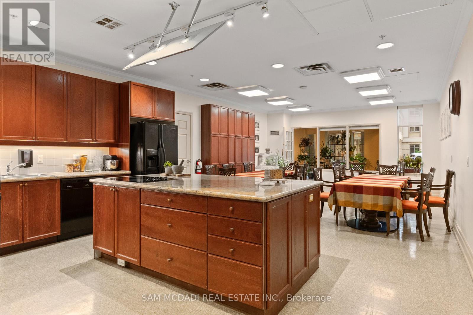 #1107 350 PRINCESS ROYAL DRIVE - Image 43