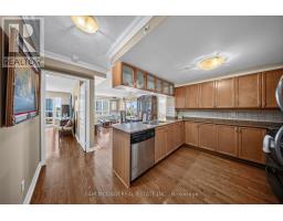 1107 - 350 Princess Royal Drive, Mississauga, ON L5B4N1 Photo 10