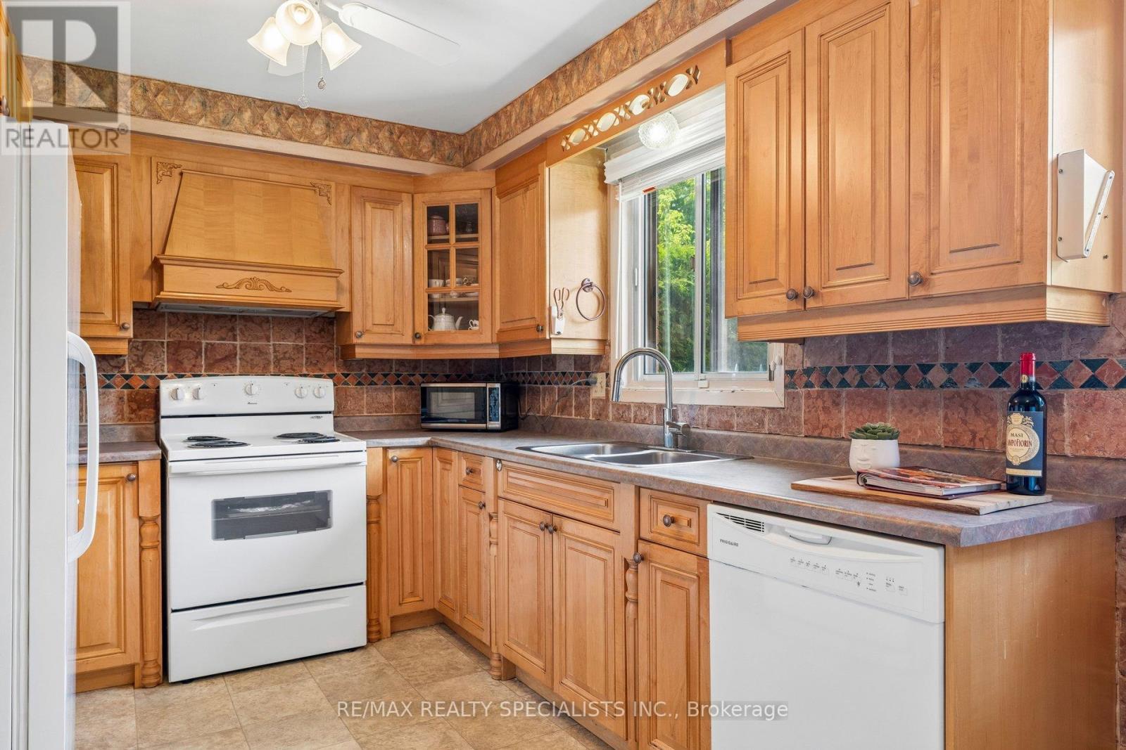 46 LINKDALE ROAD - 13