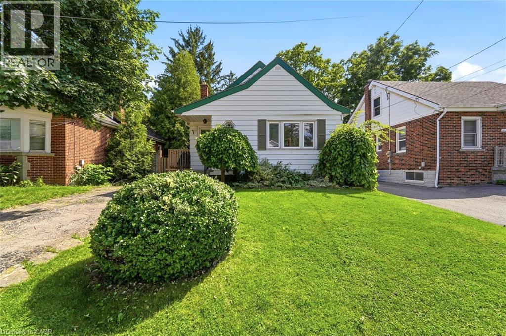 61 GLENMOUNT Avenue - 2