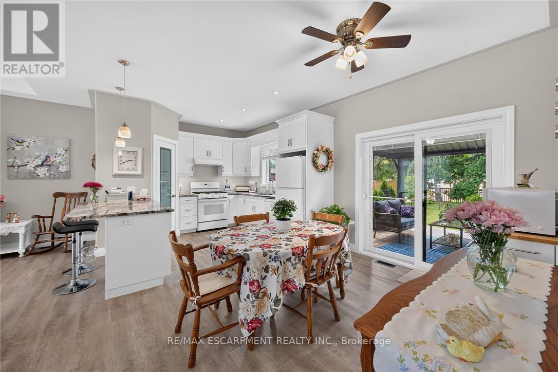 26 STONEBRIDGE PLACE - 12