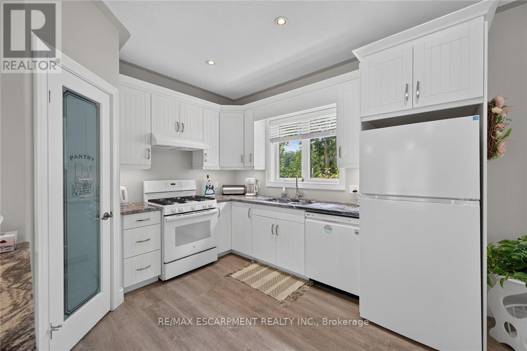 26 STONEBRIDGE PLACE - 14