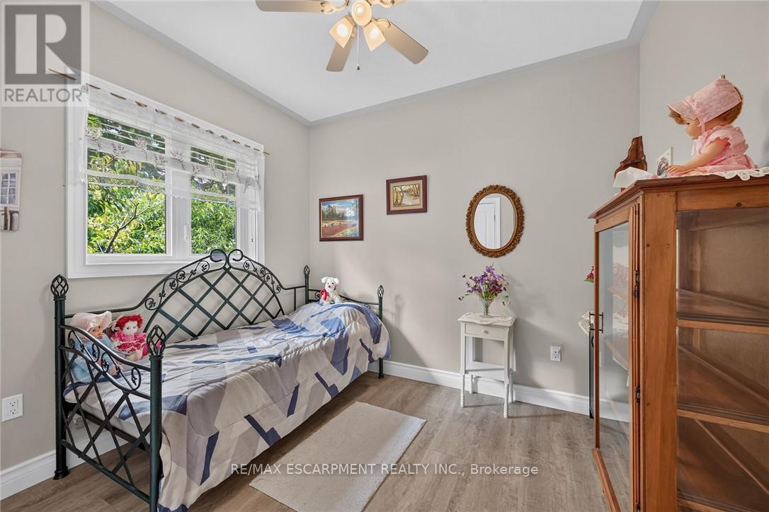 26 STONEBRIDGE PLACE - 26