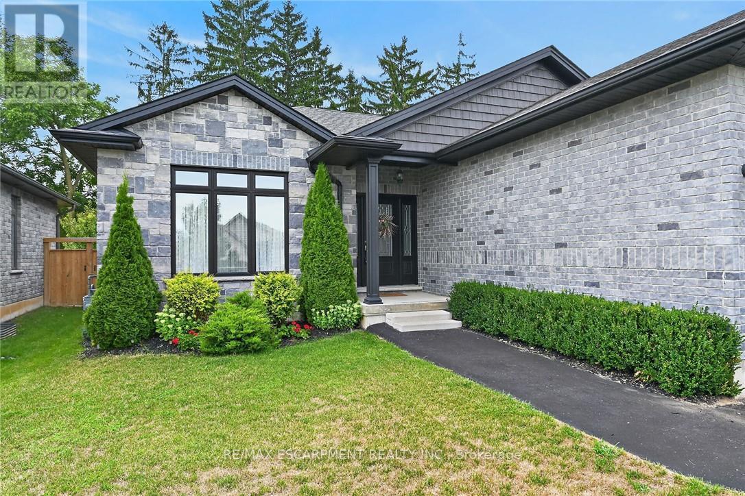 26 STONEBRIDGE PLACE - 3