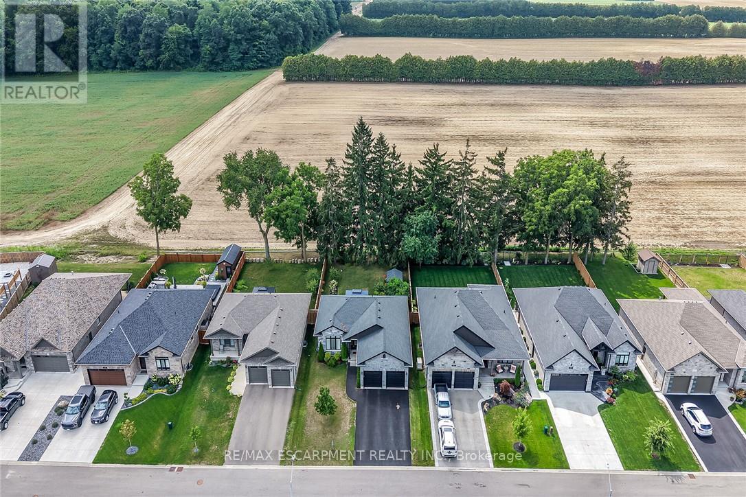 26 STONEBRIDGE PLACE - 48
