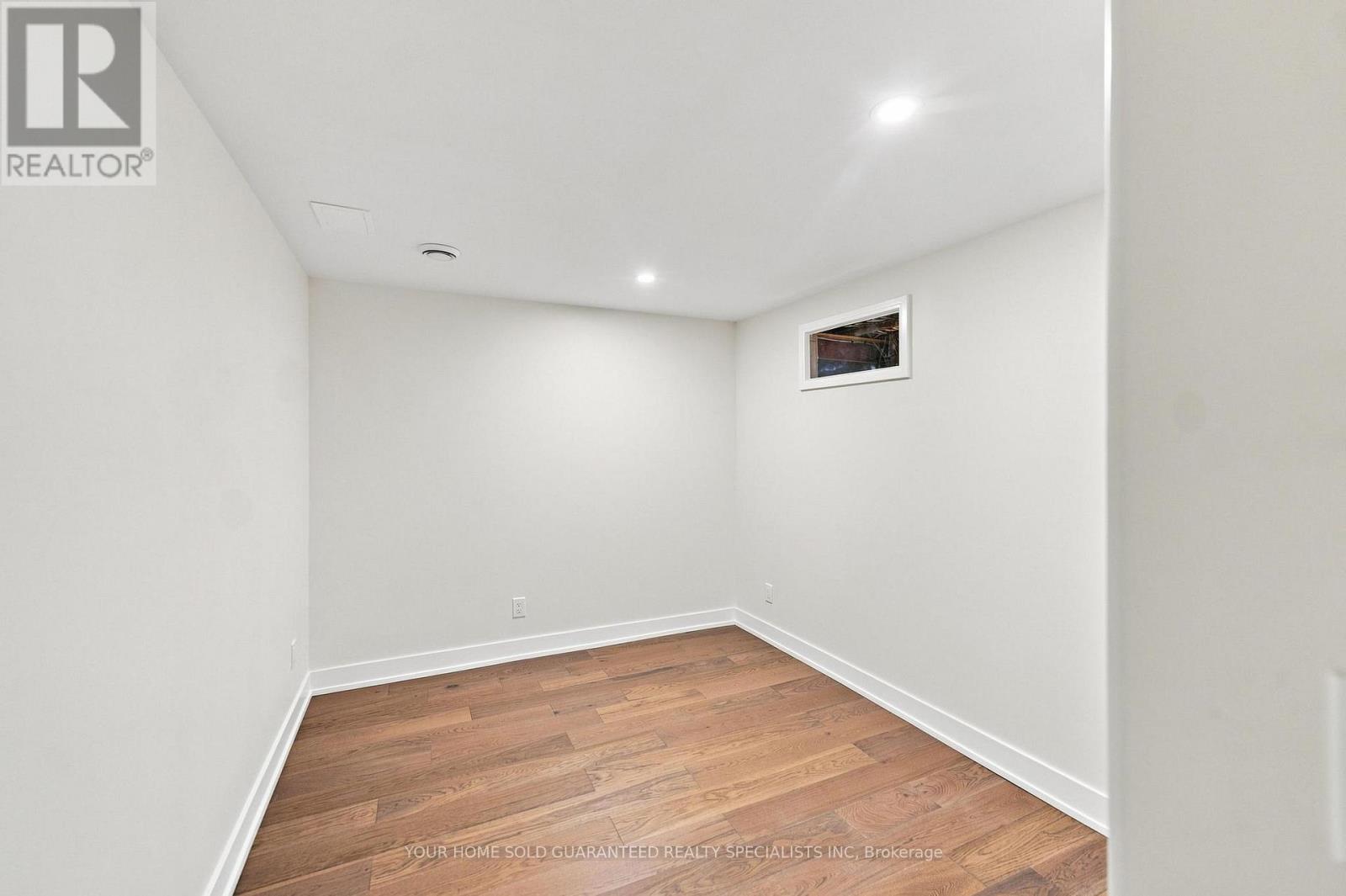 2 PROSPECT LANE - 28