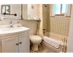 303 Christel Crescent, Lac Des Iles, SK S0M1A0 Photo 16