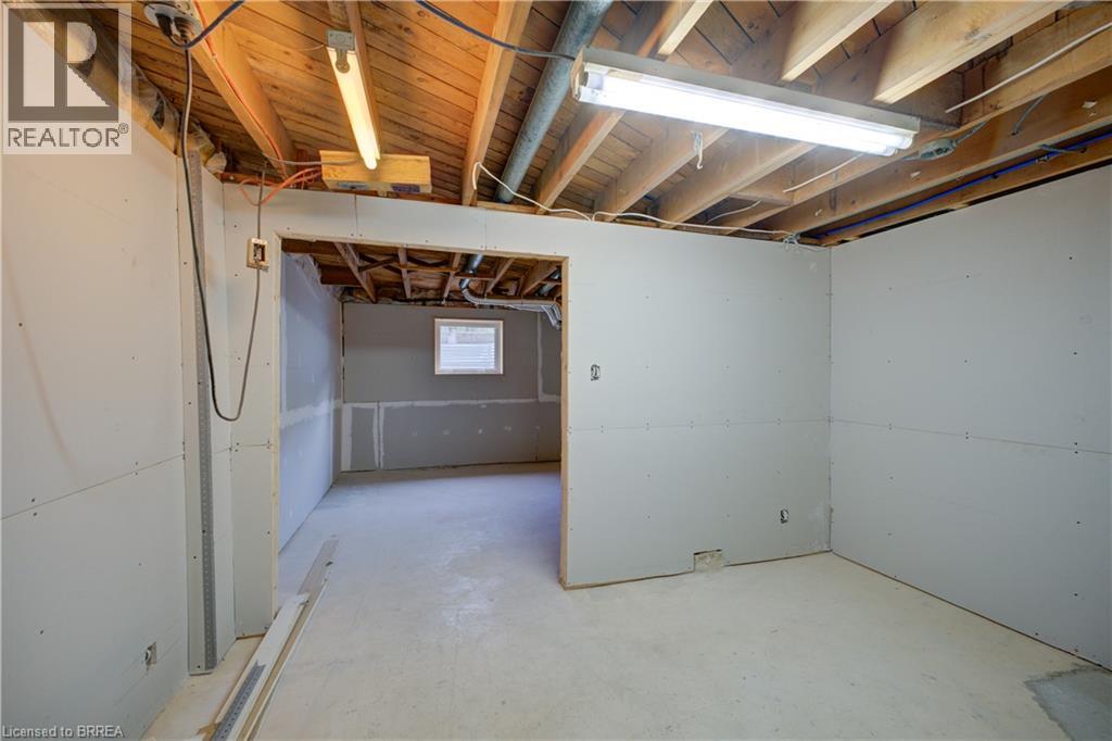 14 CHERRYWOOD Drive - Image 35