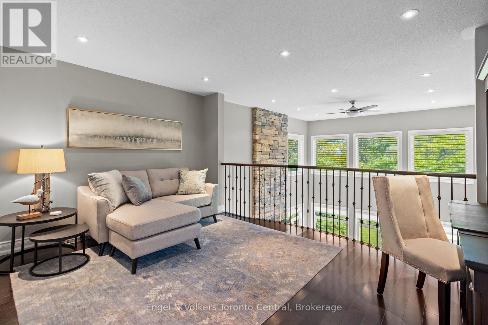 42 SILVER CRESCENT - Image 27