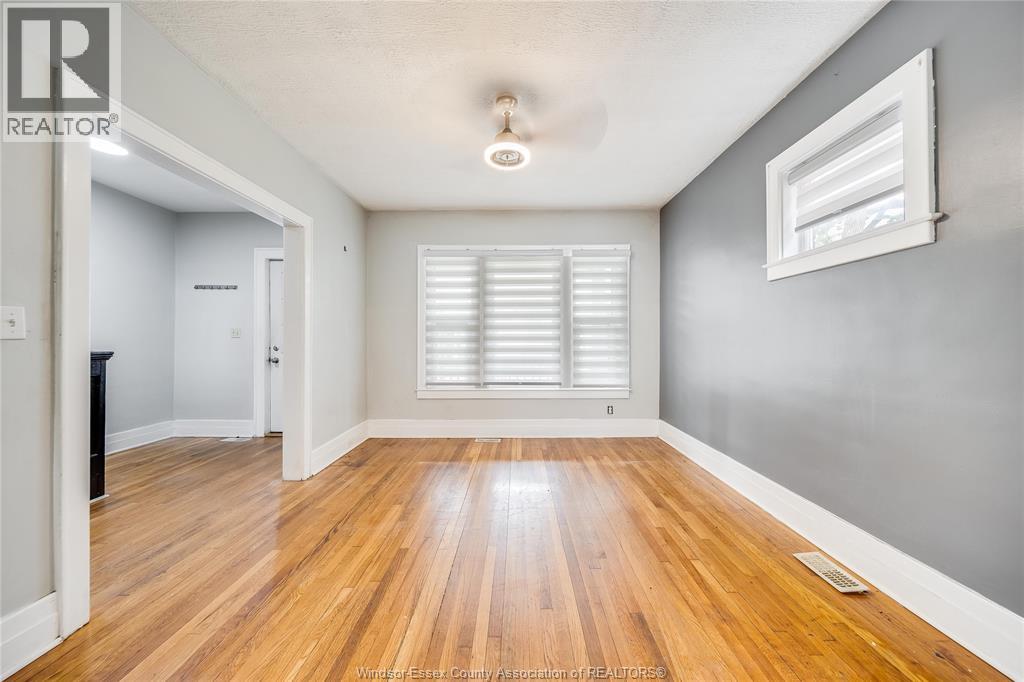 392 CURRY AVENUE - Image 11