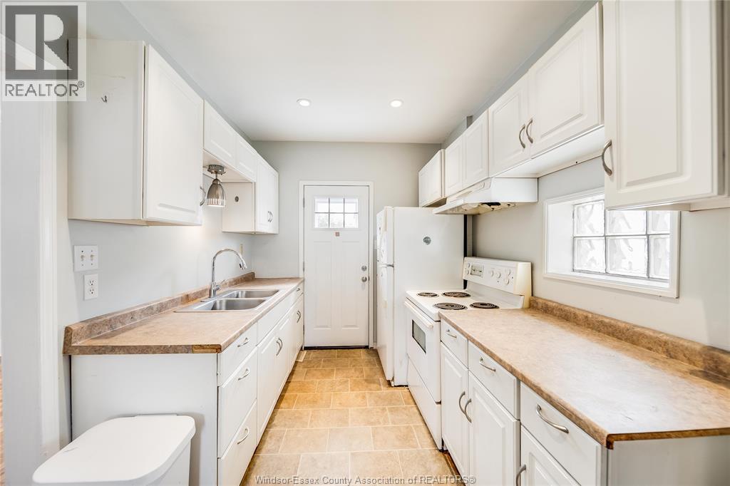 392 CURRY AVENUE - Image 13