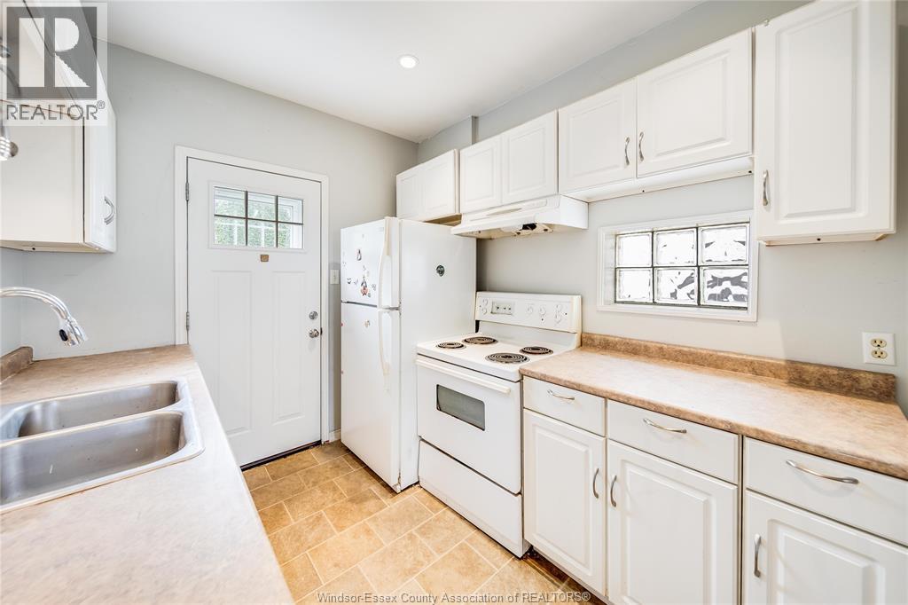 392 CURRY AVENUE - Image 14