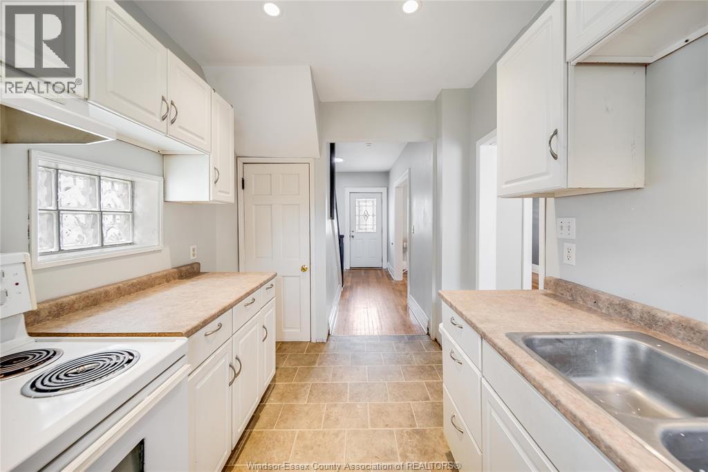 392 CURRY AVENUE - Image 16