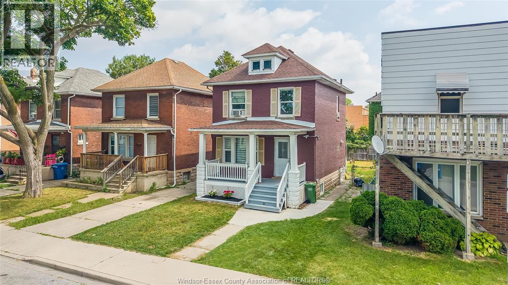 392 CURRY AVENUE - 2