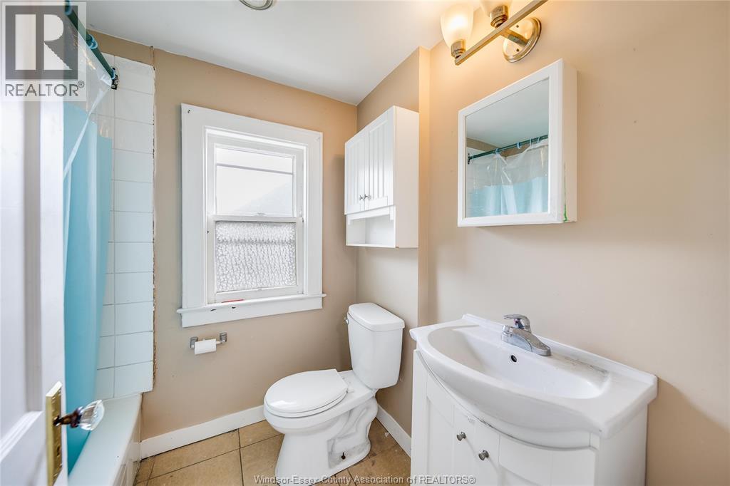 392 CURRY AVENUE - Image 22
