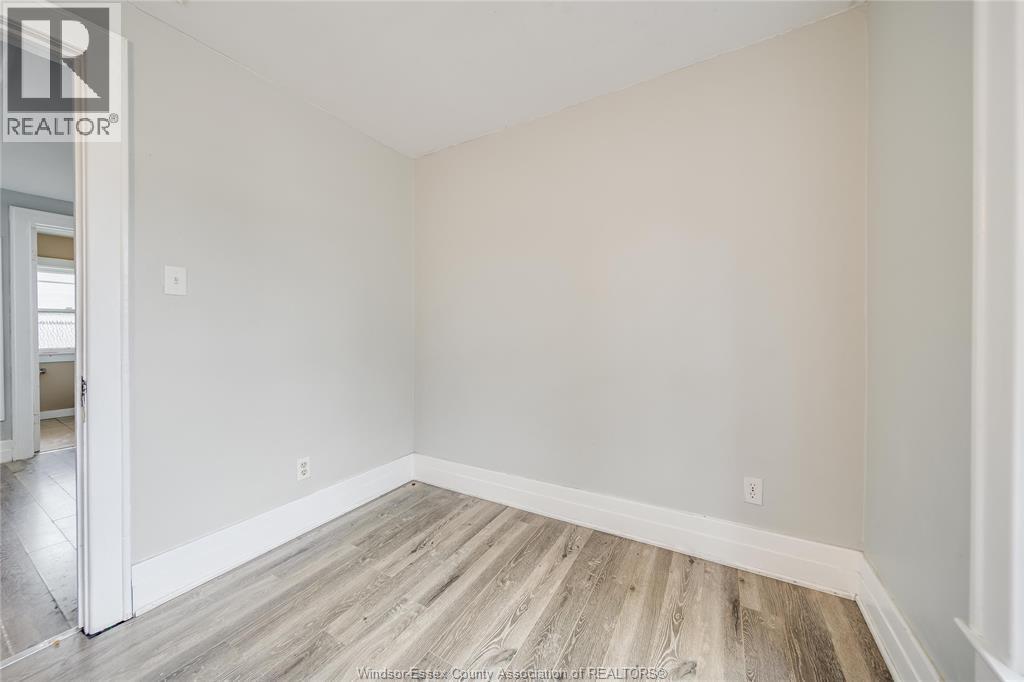 392 CURRY AVENUE - Image 34
