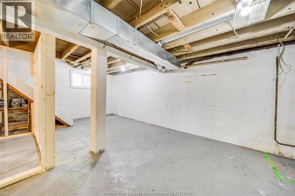 392 CURRY AVENUE - Image 35