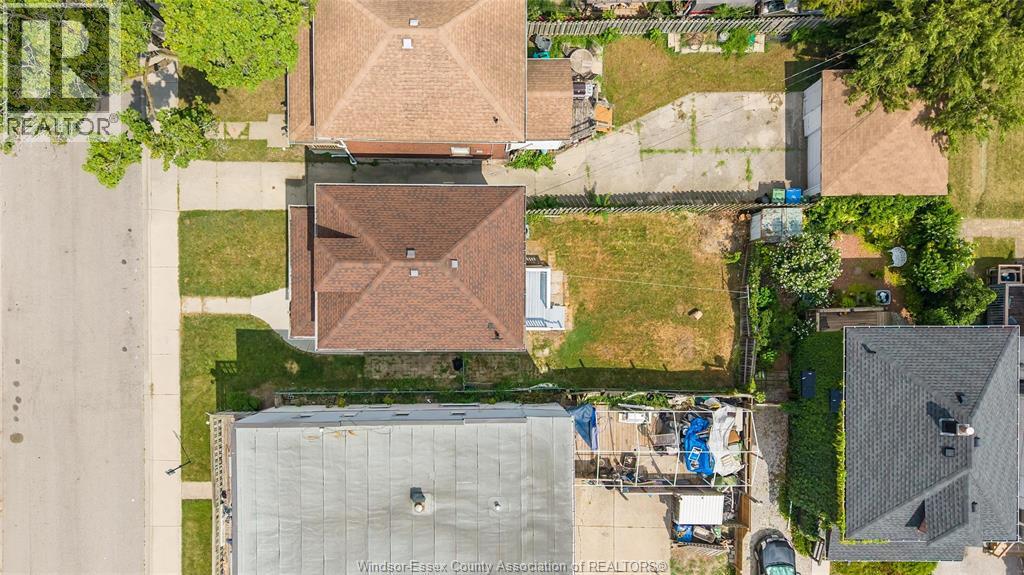392 CURRY AVENUE - 48