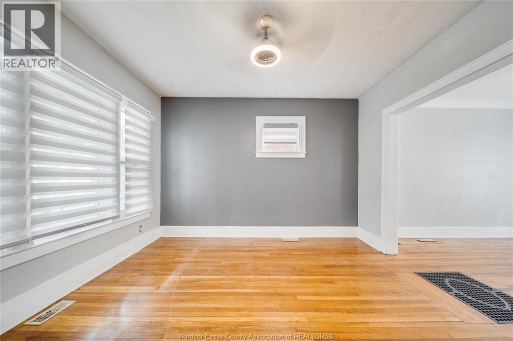 392 CURRY AVENUE - Image 7