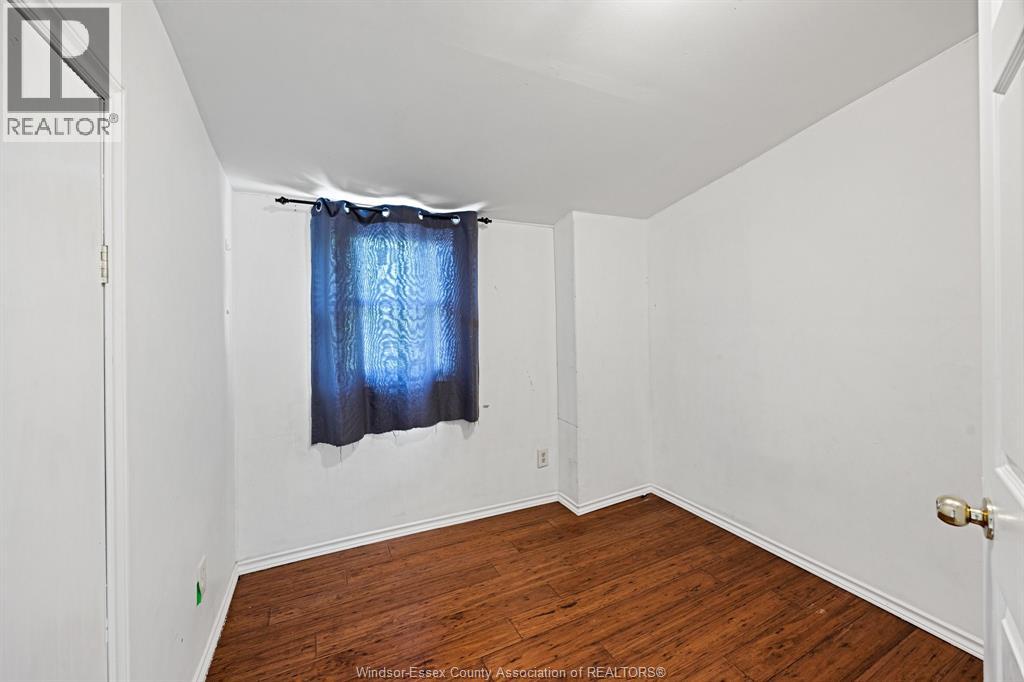 550 CAPITOL - Image 16