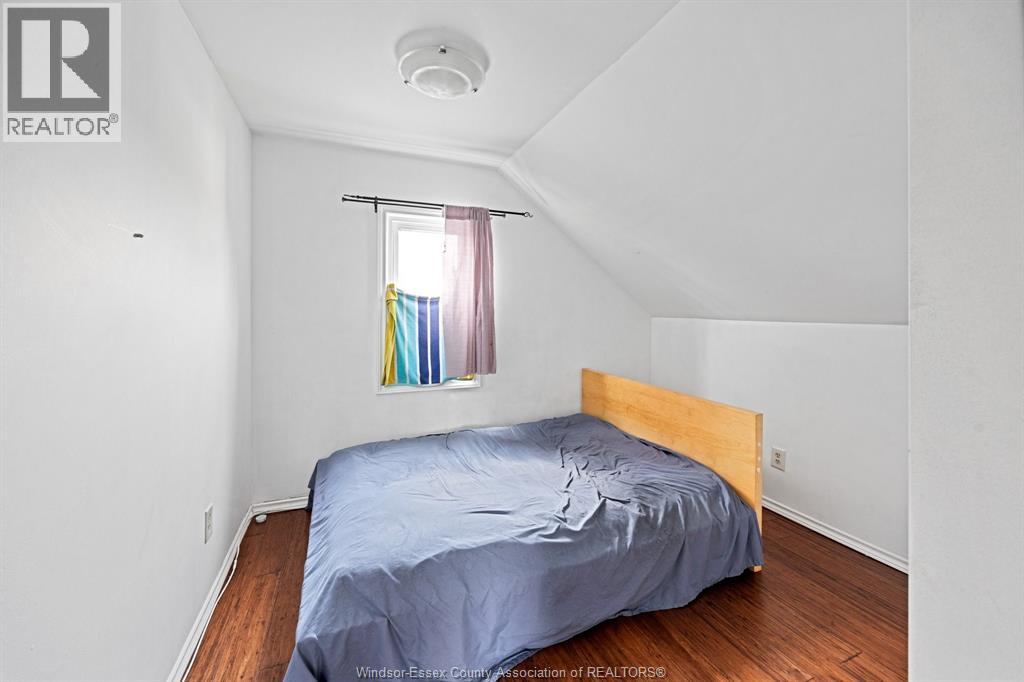 550 CAPITOL - Image 17