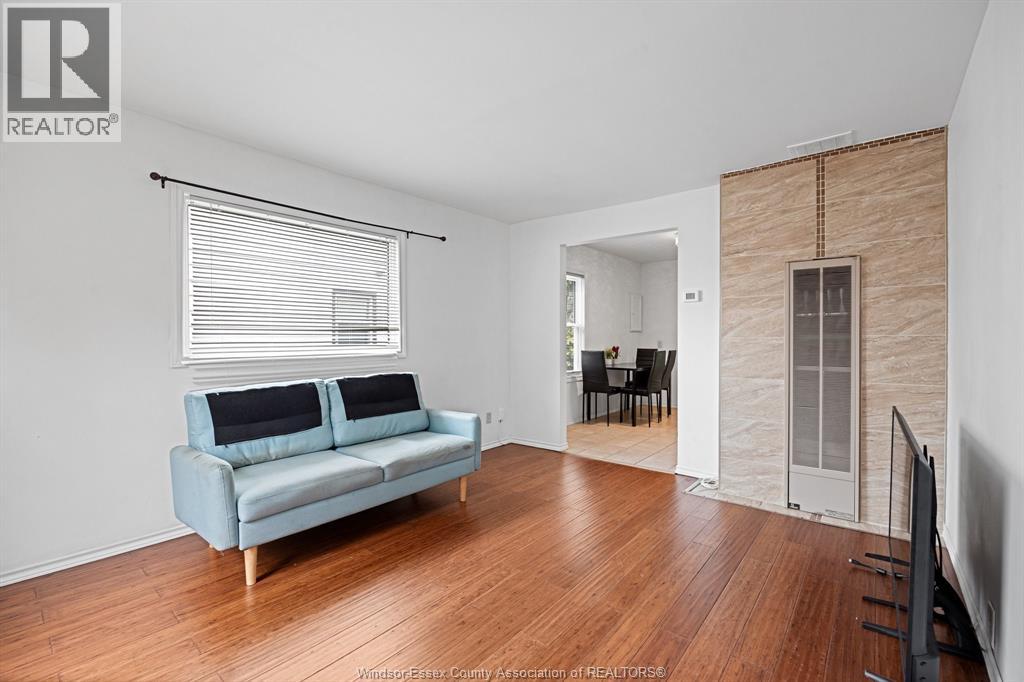 550 CAPITOL - Image 6