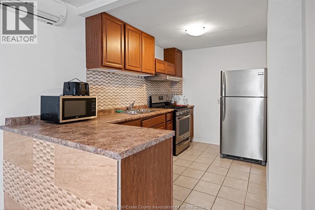550 CAPITOL - Image 9