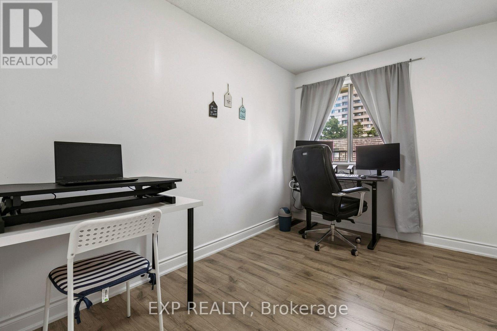 #29 1250 MISSISSAUGA VALLEY BOULEVARD - 18