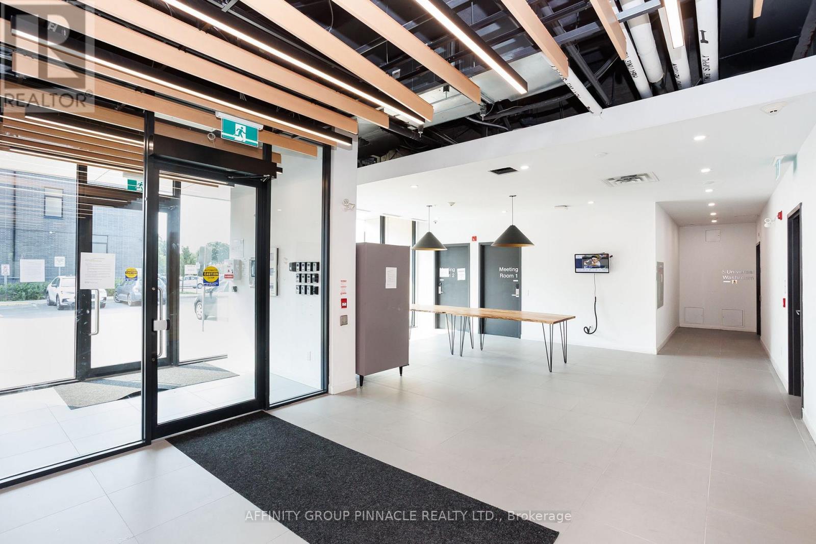 #220 1800 SIMCOE STREET N - 13