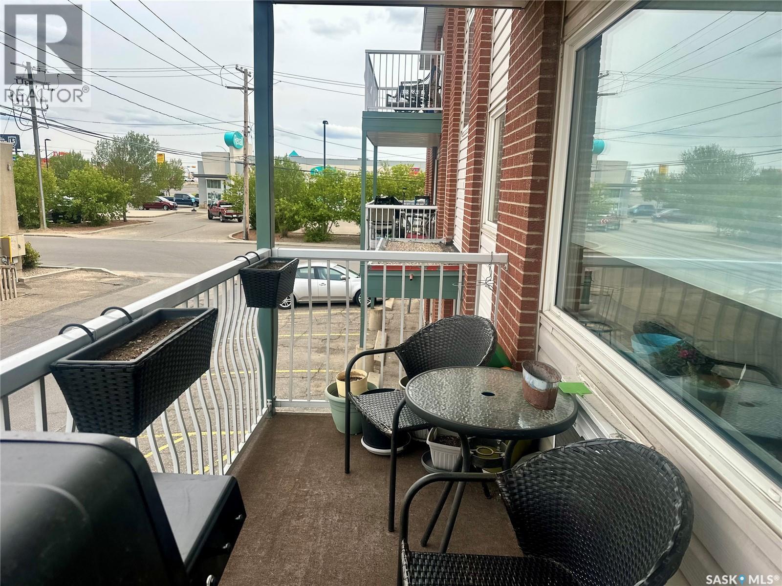 #11 365 Angus STREET - 20