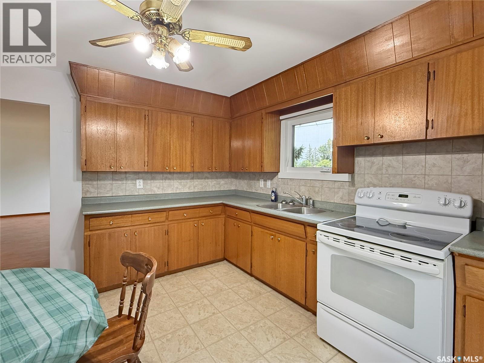 170 Brownlee AVENUE - 8