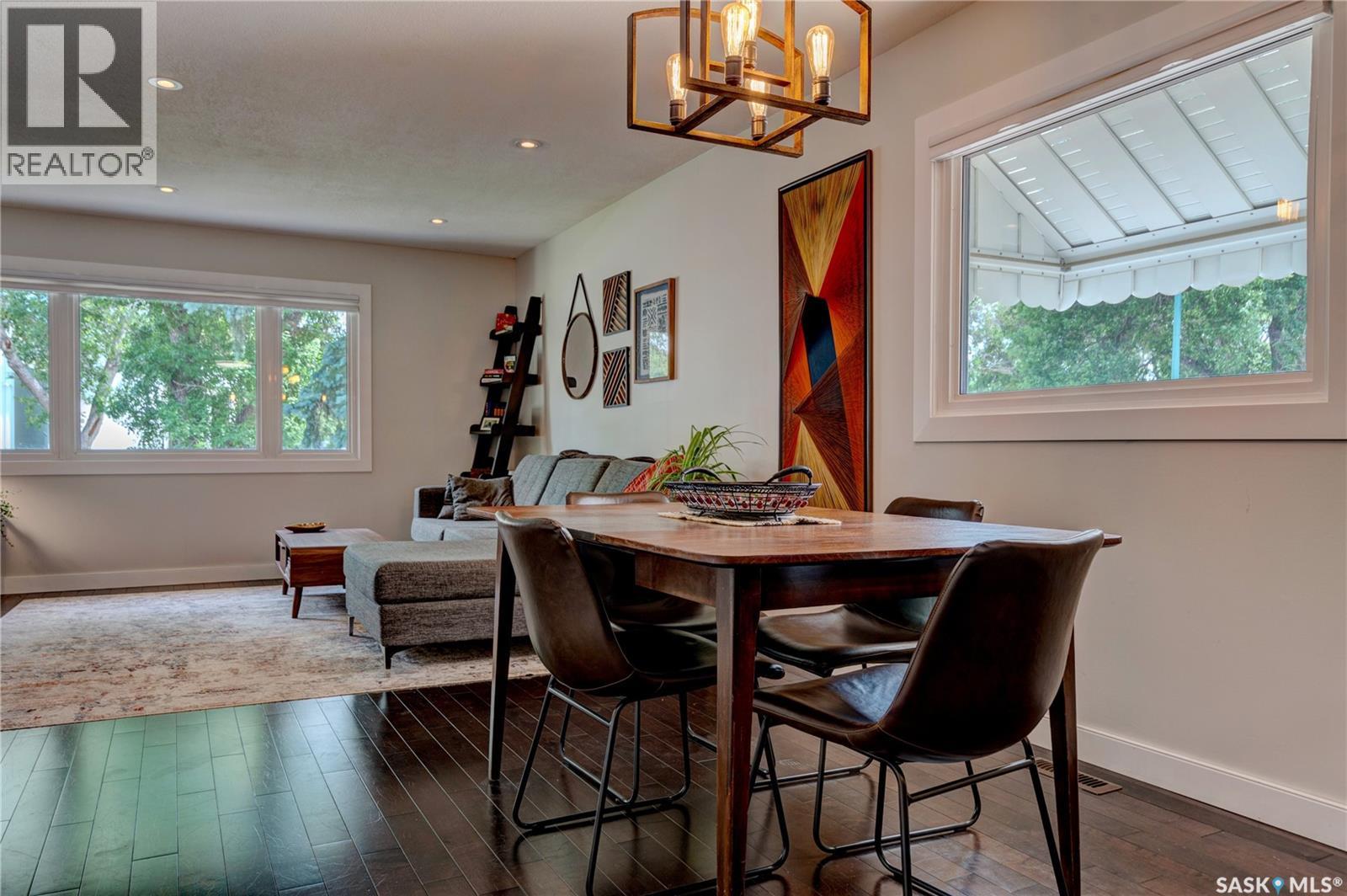 2476 McAra STREET - Image 10