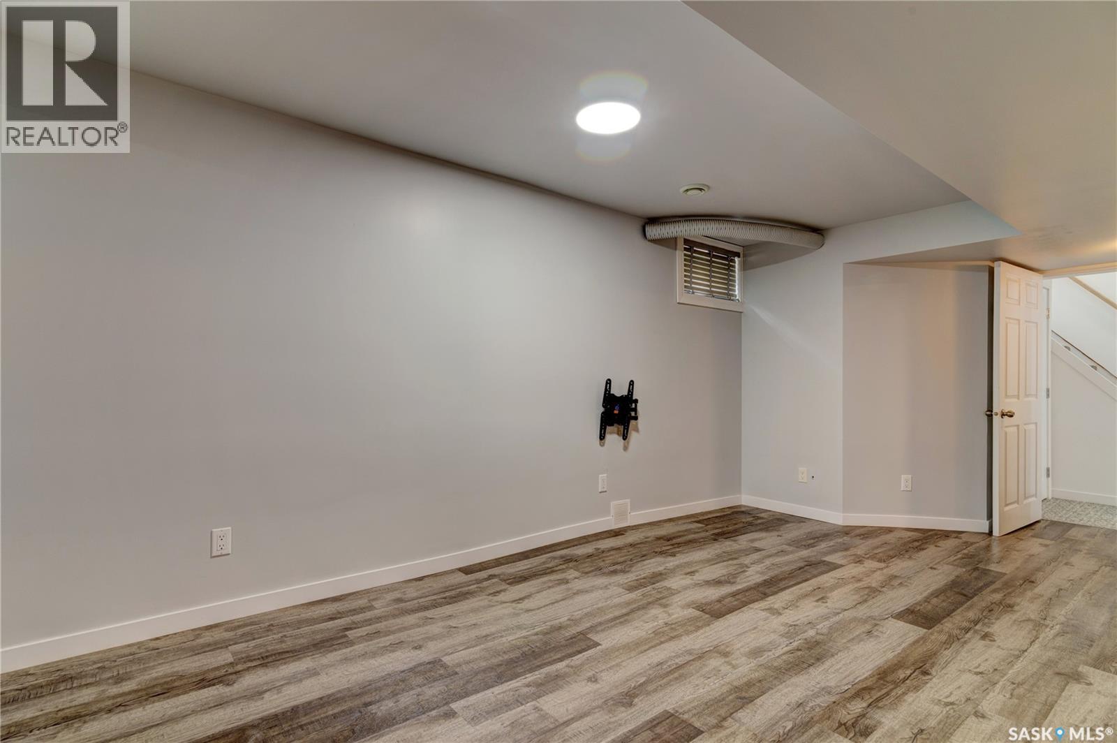 2476 McAra STREET - Image 23