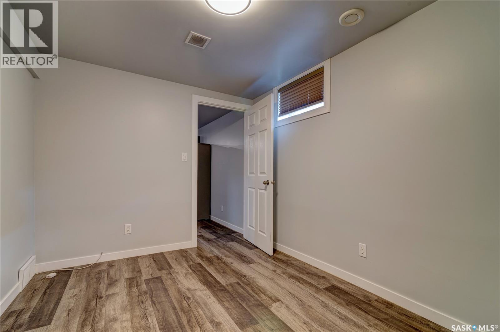 2476 McAra STREET - Image 30