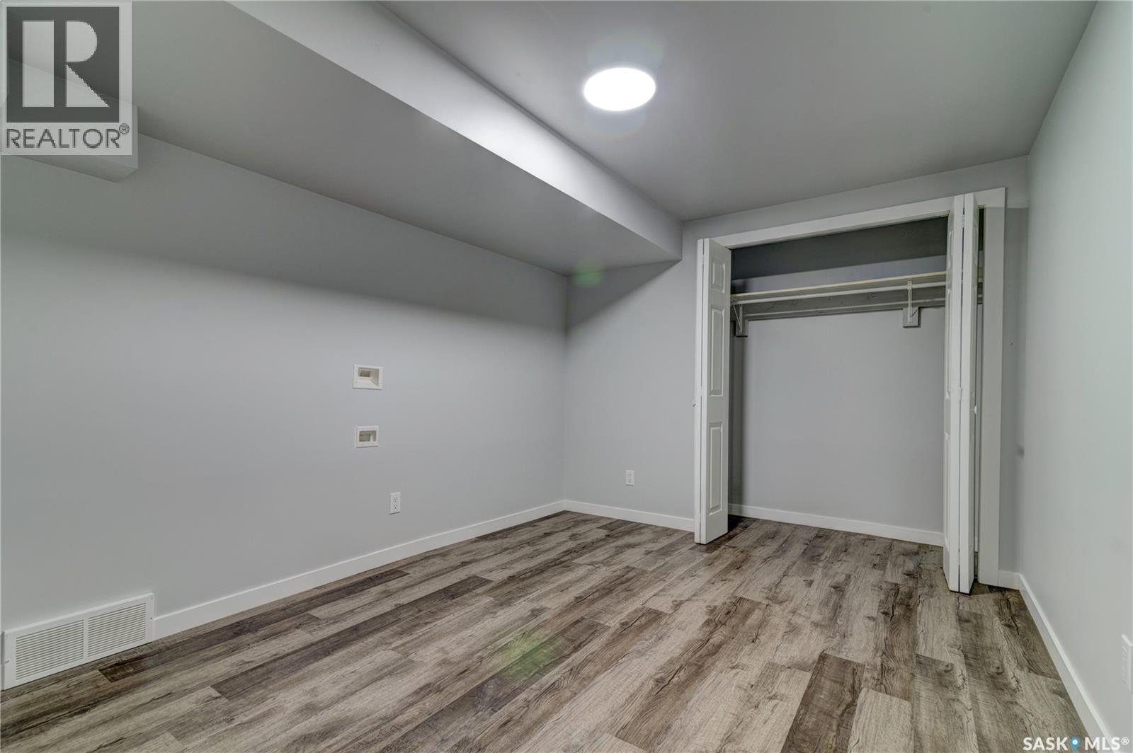 2476 McAra STREET - Image 31