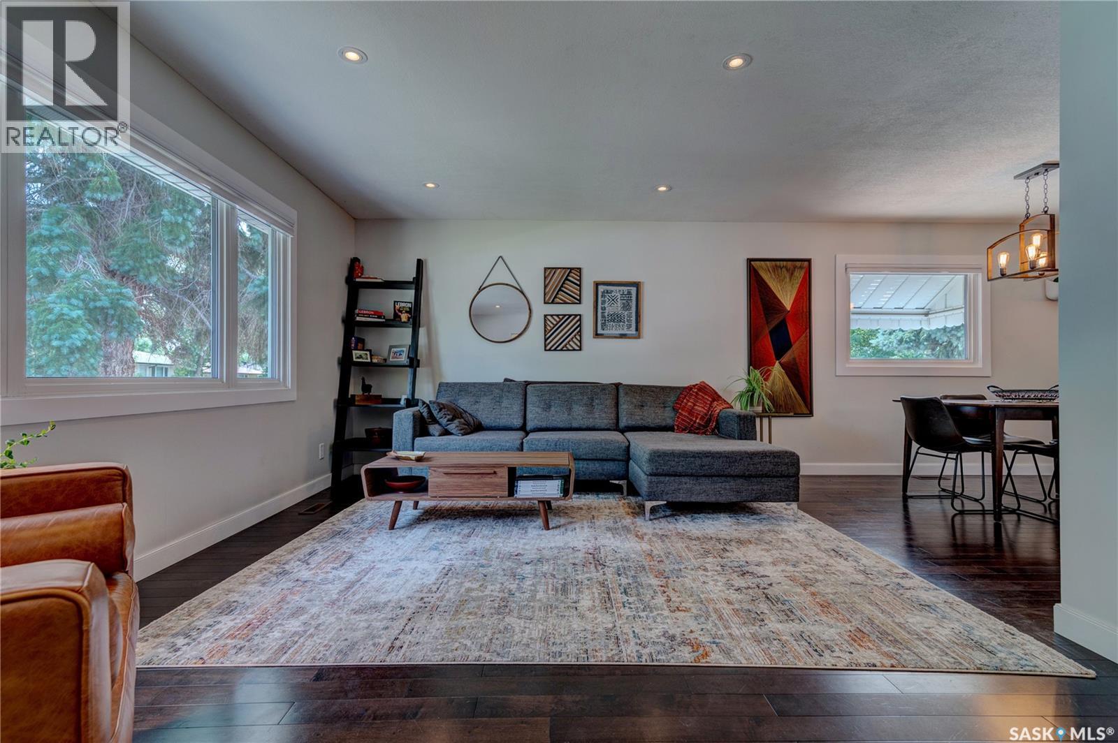 2476 McAra STREET - Image 4