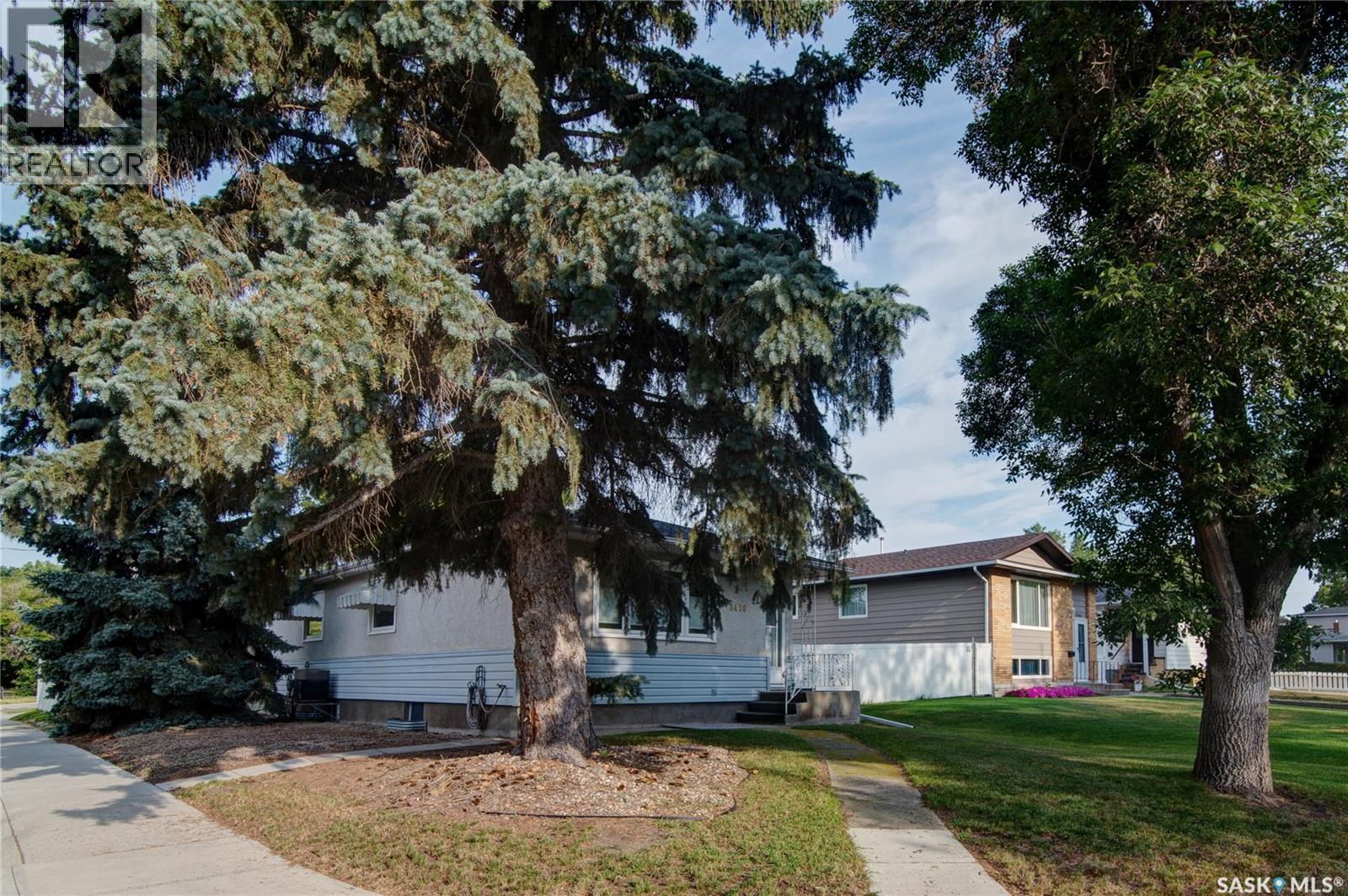 2476 McAra STREET - 47