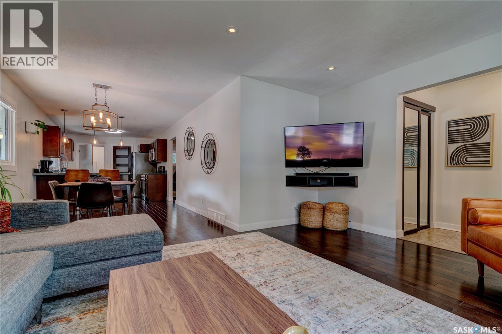 2476 McAra STREET - Image 7