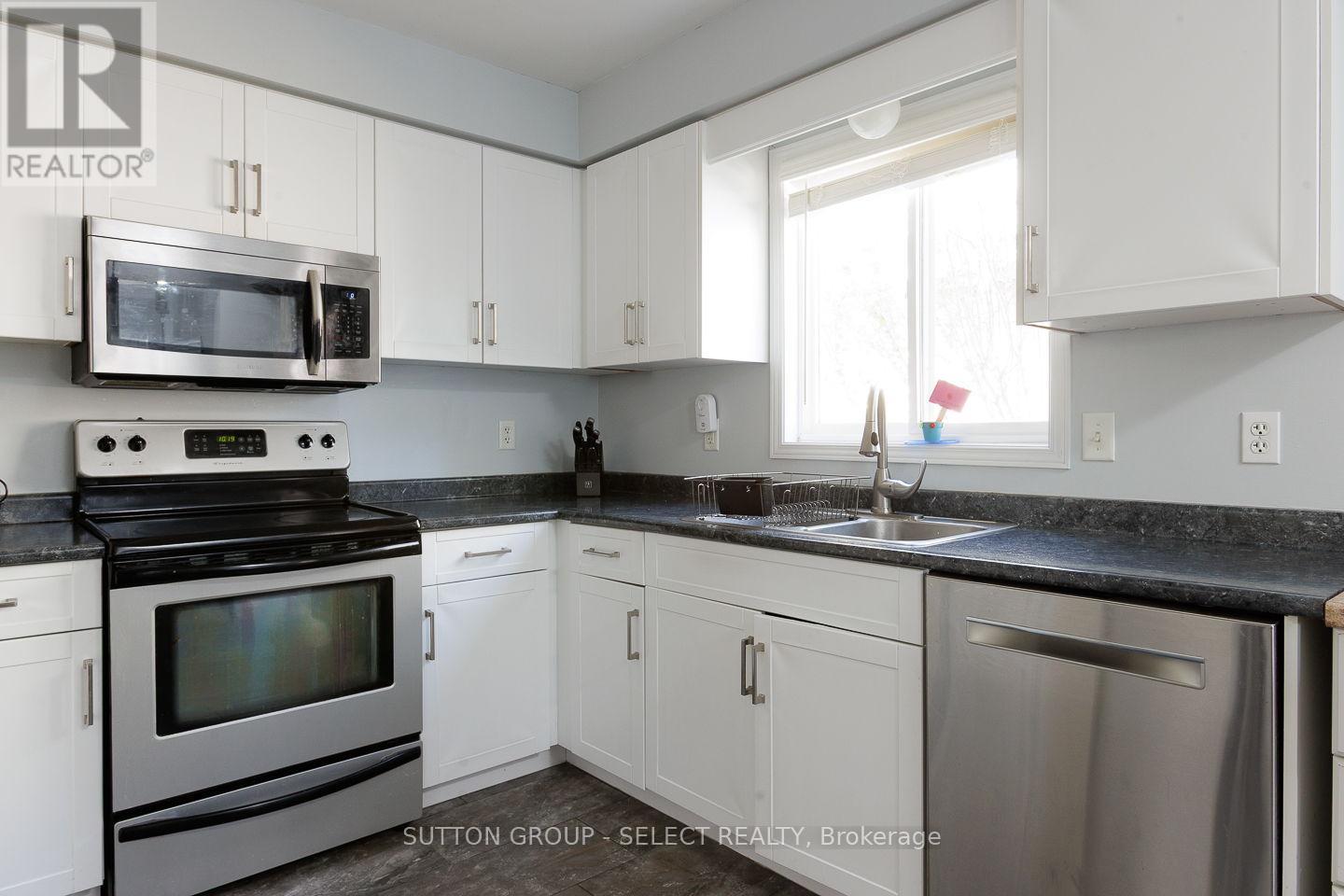 832 MARIGOLD STREET - 10