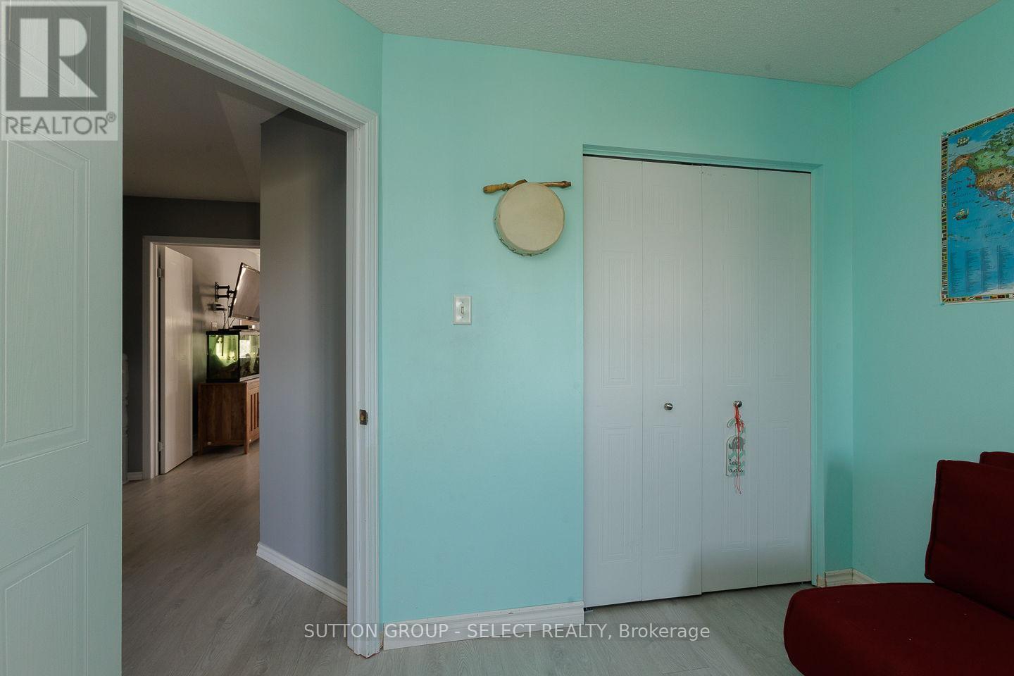 832 MARIGOLD STREET - 17