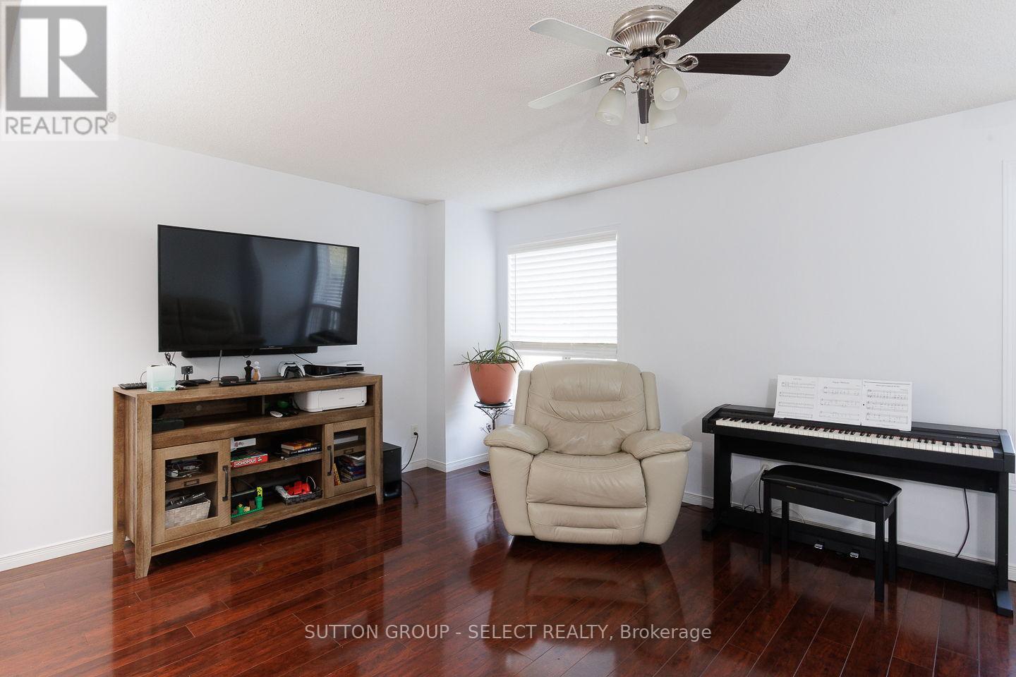 832 MARIGOLD STREET - Image 5