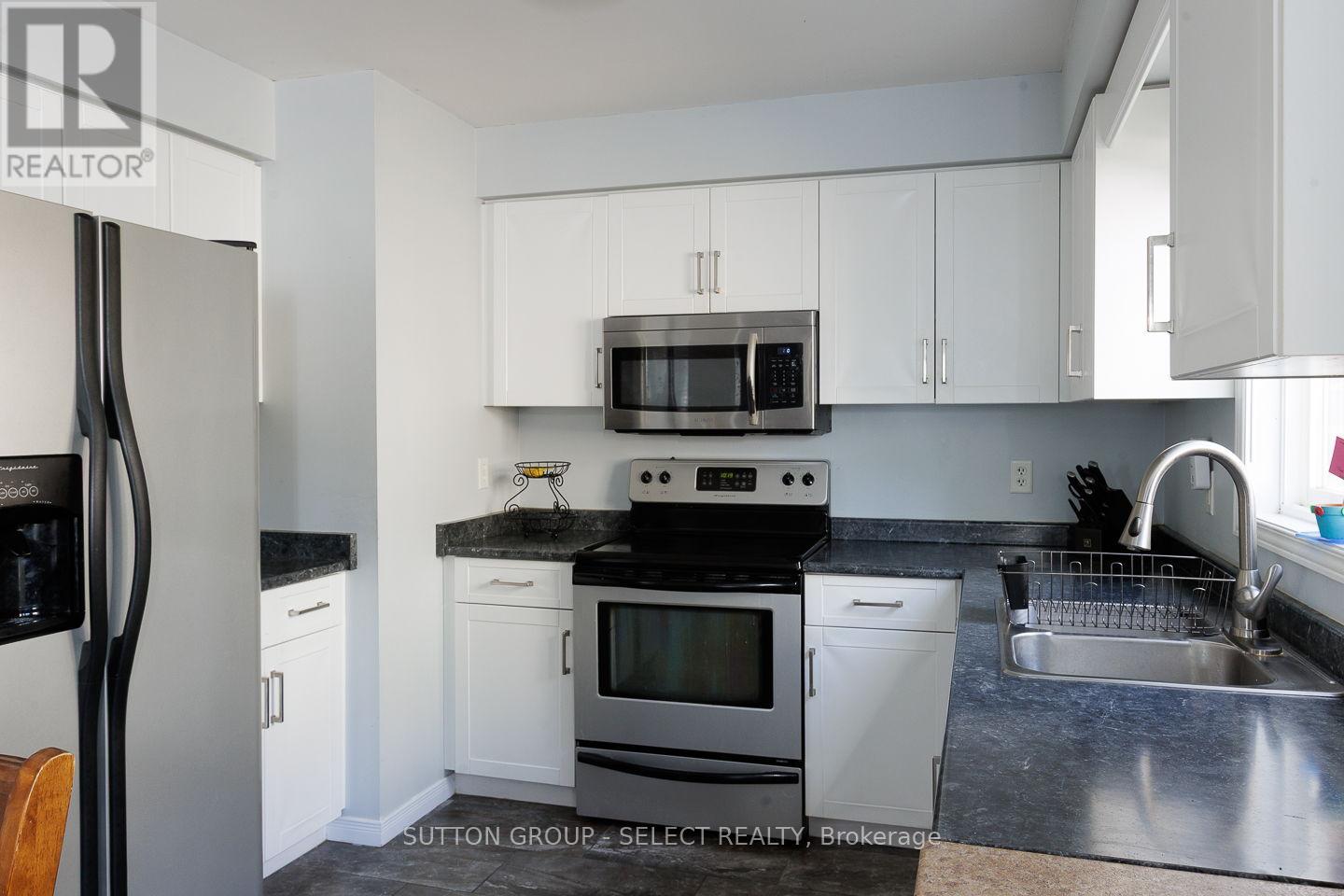 832 MARIGOLD STREET - 9