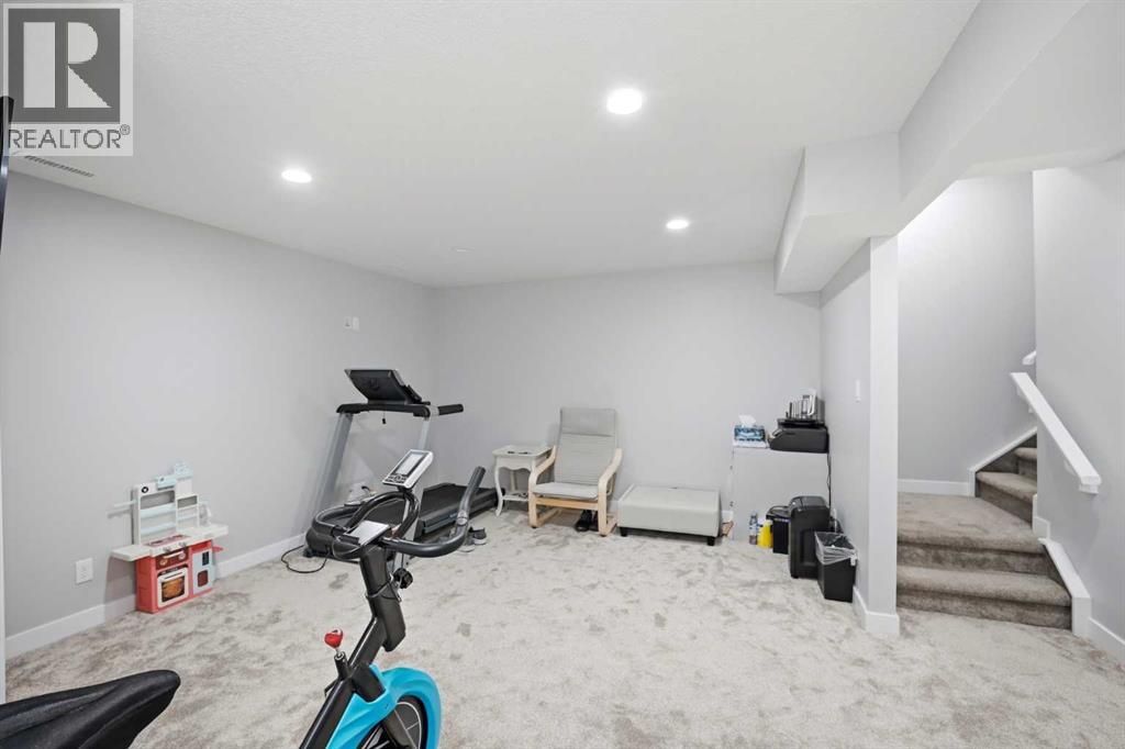 39 Panora Square Northwest - Photo 37