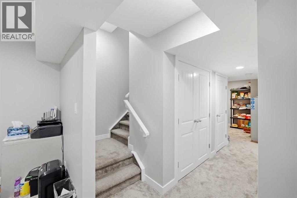 39 Panora Square Northwest - Photo 35