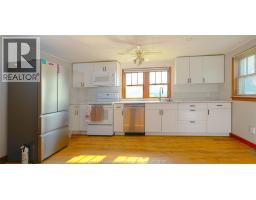 Kitchen/Dining room - 31 Maidstone Avenue East, Essex, ON N8M2J3 Photo 6