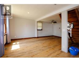 Living room/Dining room - 31 Maidstone Avenue East, Essex, ON N8M2J3 Photo 7